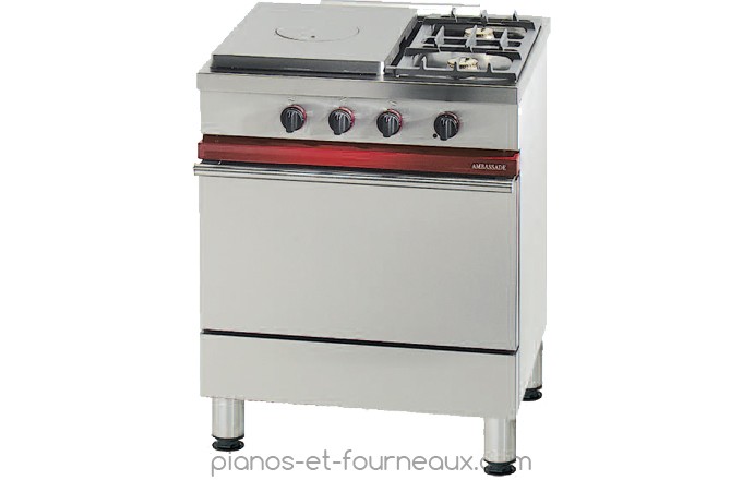 CG 731 CF L 700 - P 650 - H 900 Fourneau 2 feux vifs, 1 plaque coup de feu, 1 four gaz Gastronorme 1/1. Ambassade de Bourgogne l  - pianos-et-fourneaux.com le spécialiste des pianos de cuisine et fourneaux de cuisson Lacanche et Westhal